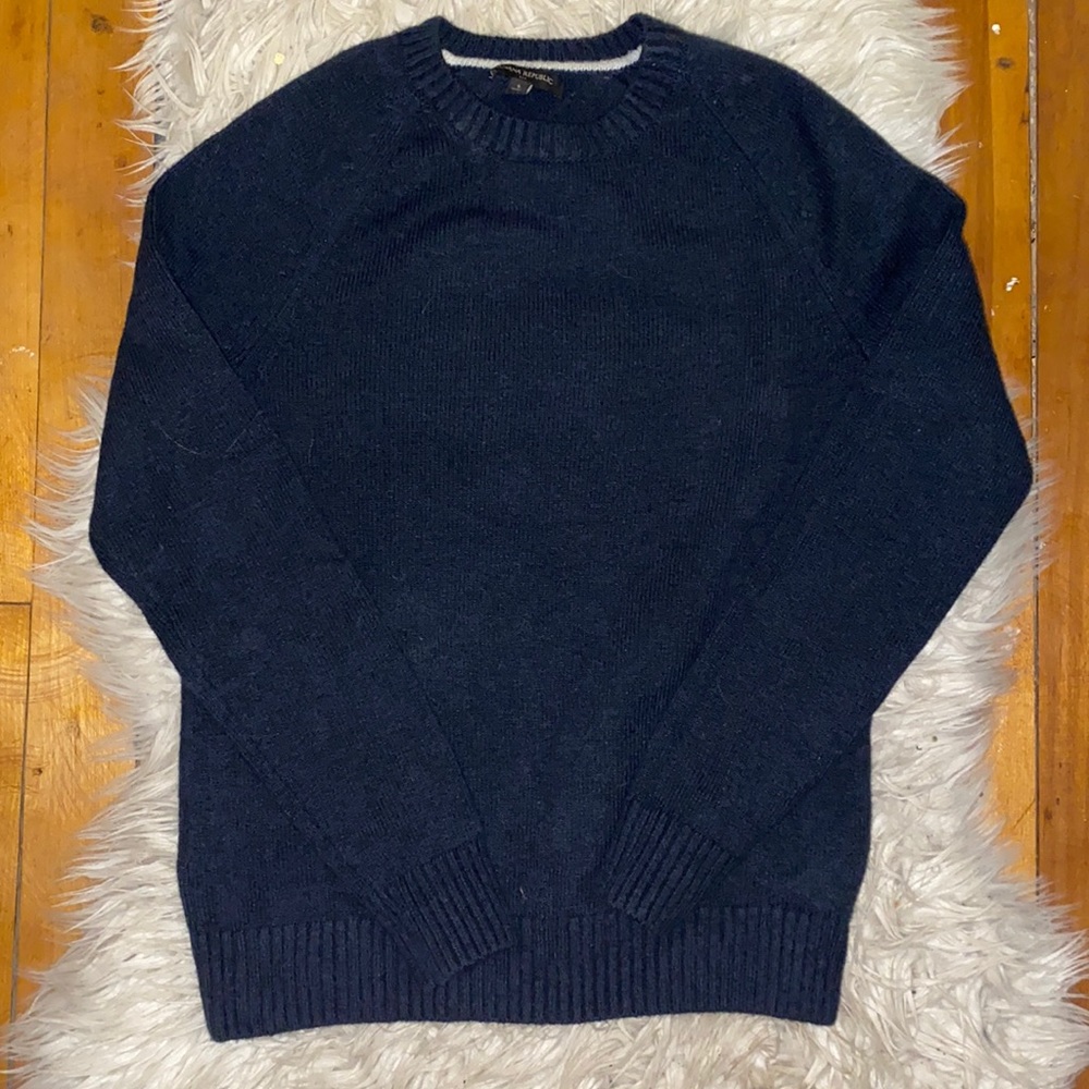 Banana Republic navy blue sweater